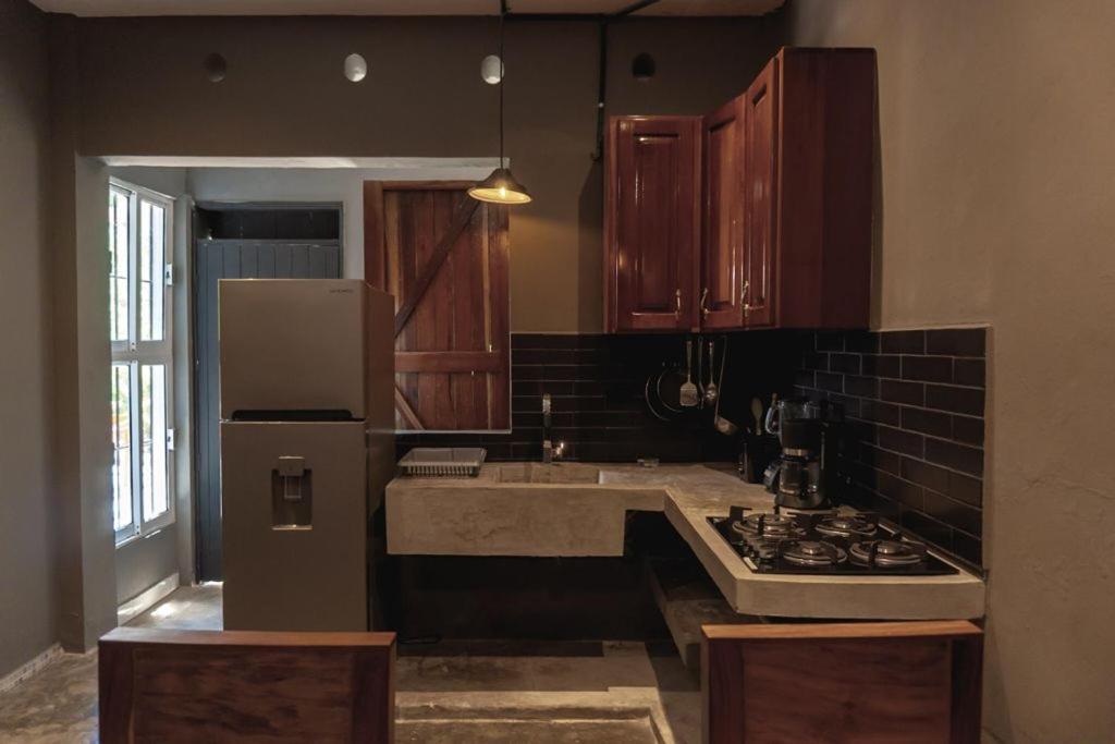 בקאלאר Hostel Local2 מראה חיצוני תמונה
