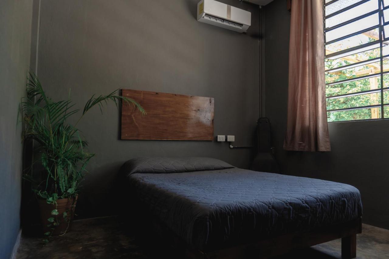בקאלאר Hostel Local2 מראה חיצוני תמונה