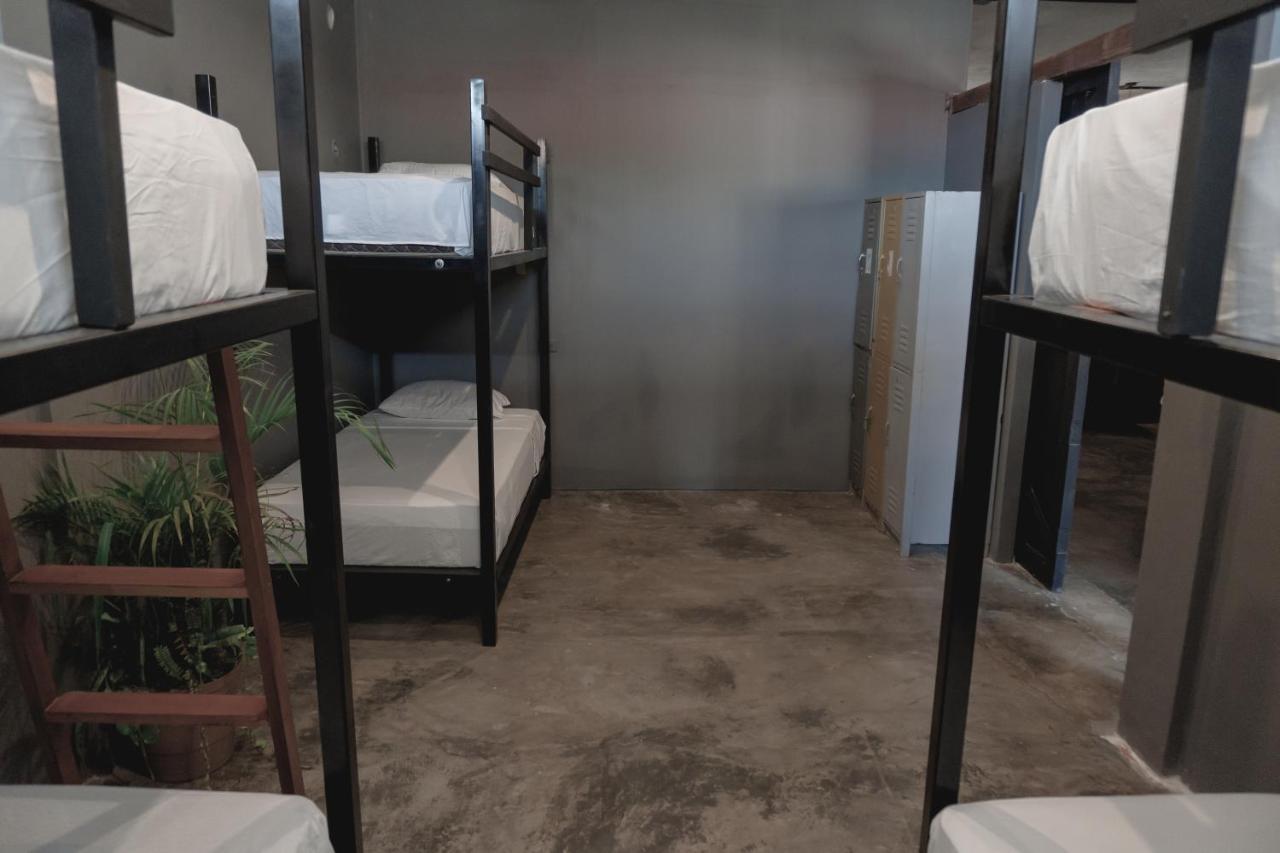 בקאלאר Hostel Local2 מראה חיצוני תמונה